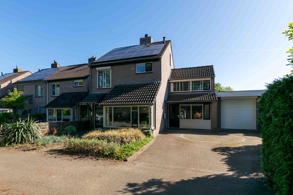 Schorpioenlaan 2, Son en Breugel